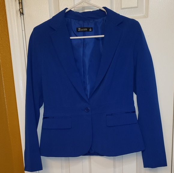 Blazers - Picture 2 of 2